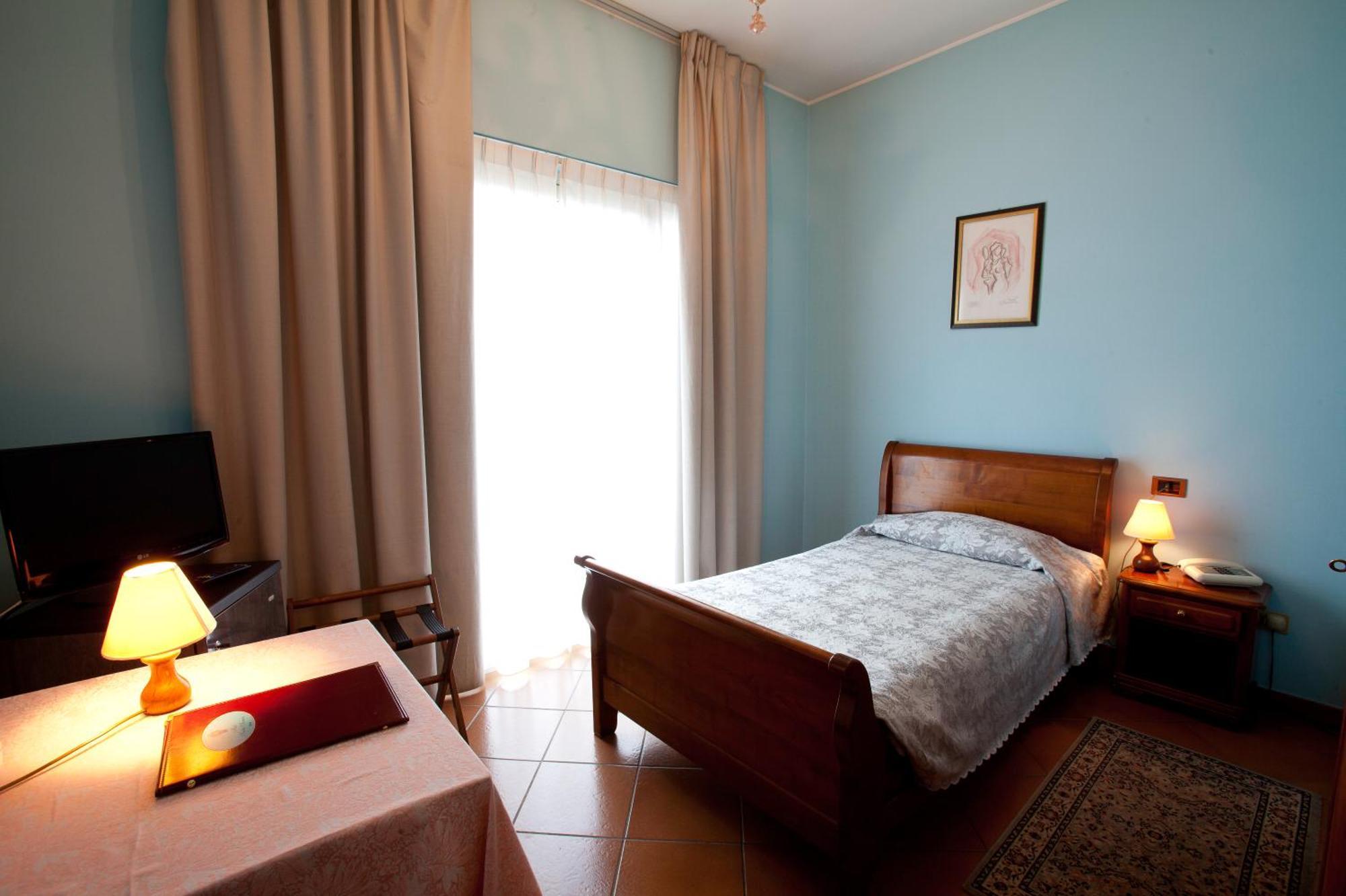 Hotel Nastro Azzurro Monguzzo Kültér fotó