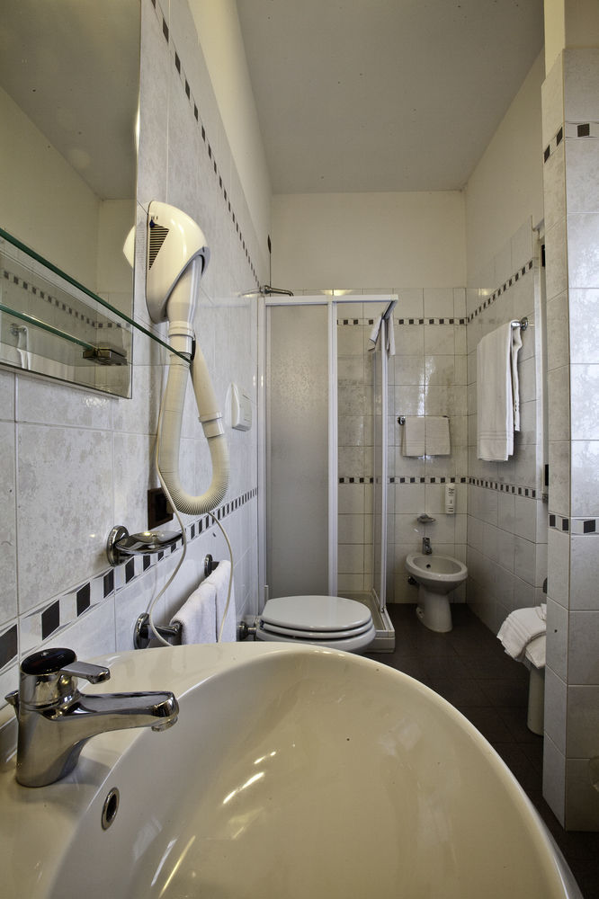 Hotel Nastro Azzurro Monguzzo Kültér fotó